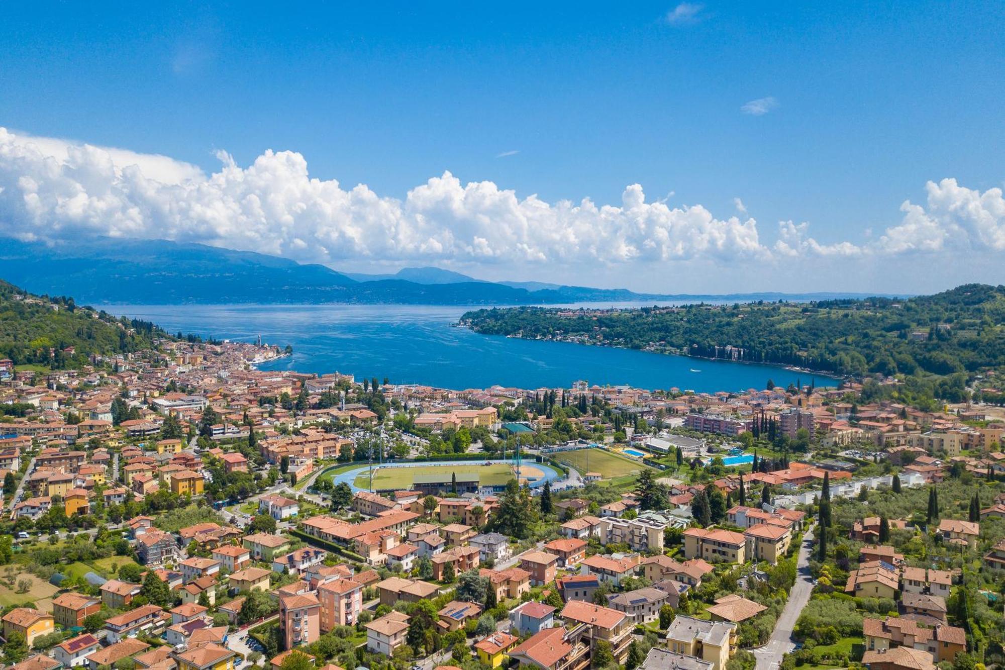 Villa Alberti 900M From Garda Lake - Happy Rentals Сало Экстерьер фото